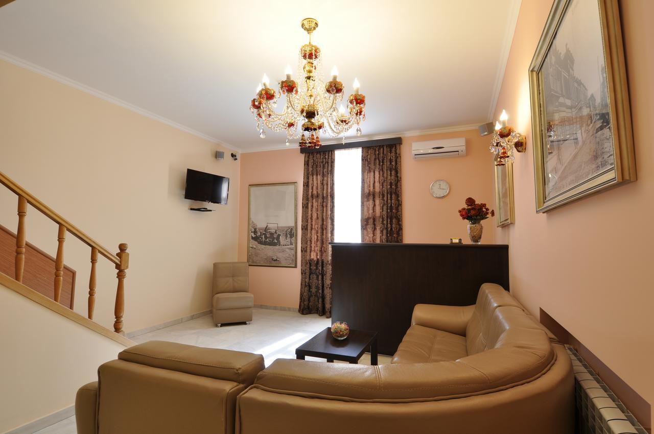 Albert House Hotel And Tours Erywań Zewnętrze zdjęcie