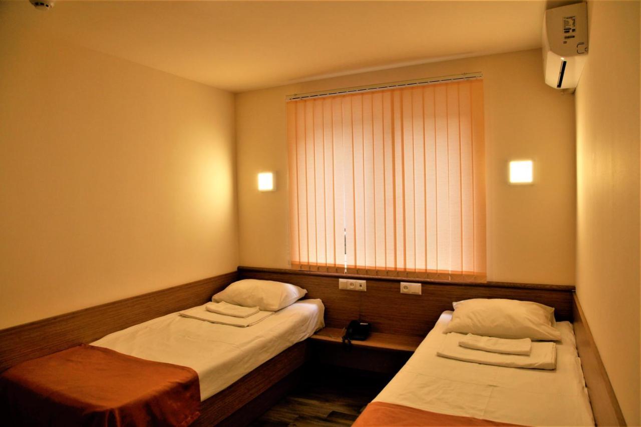 Albert House Hotel And Tours Erywań Zewnętrze zdjęcie
