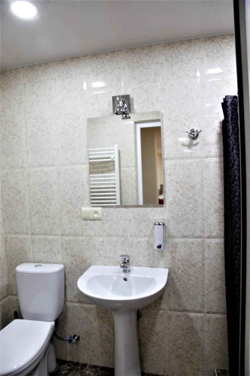 Albert House Hotel And Tours Erywań Zewnętrze zdjęcie