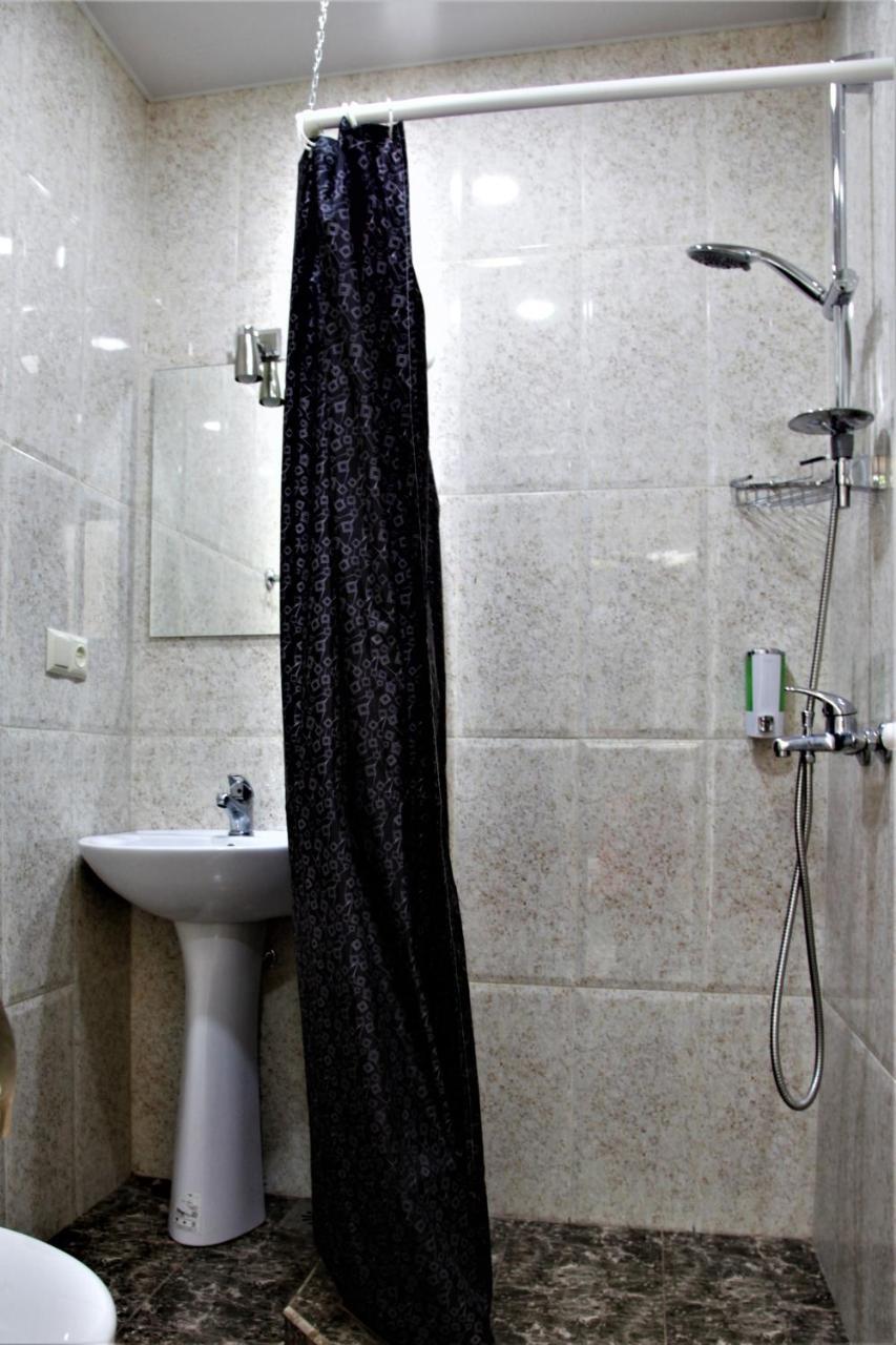 Albert House Hotel And Tours Erywań Zewnętrze zdjęcie